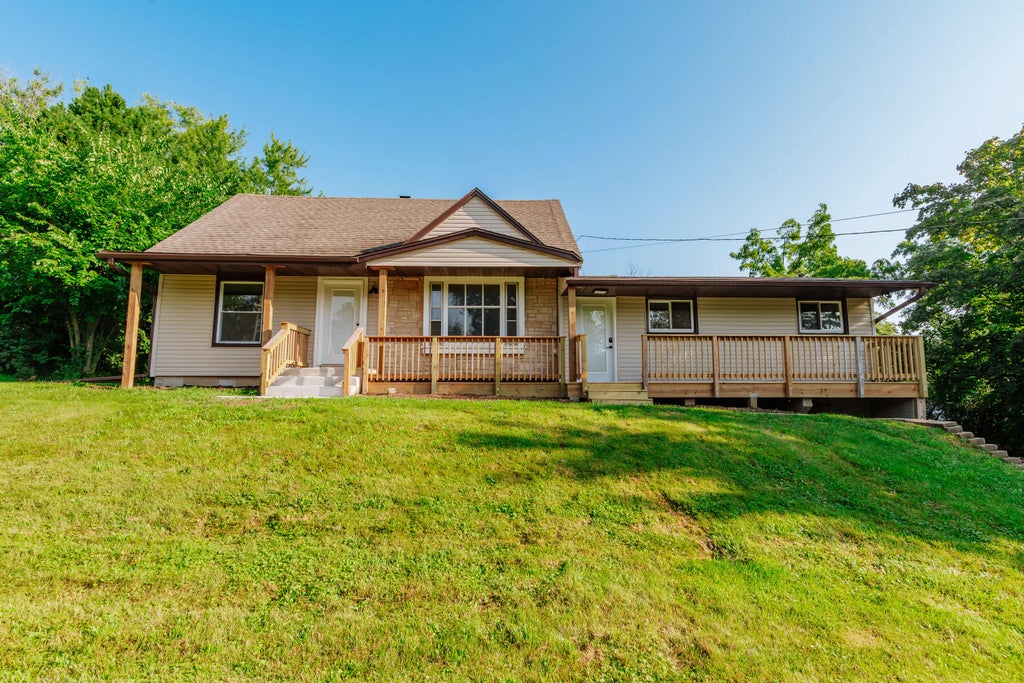 S76w19414 Prospect Dr, Muskego