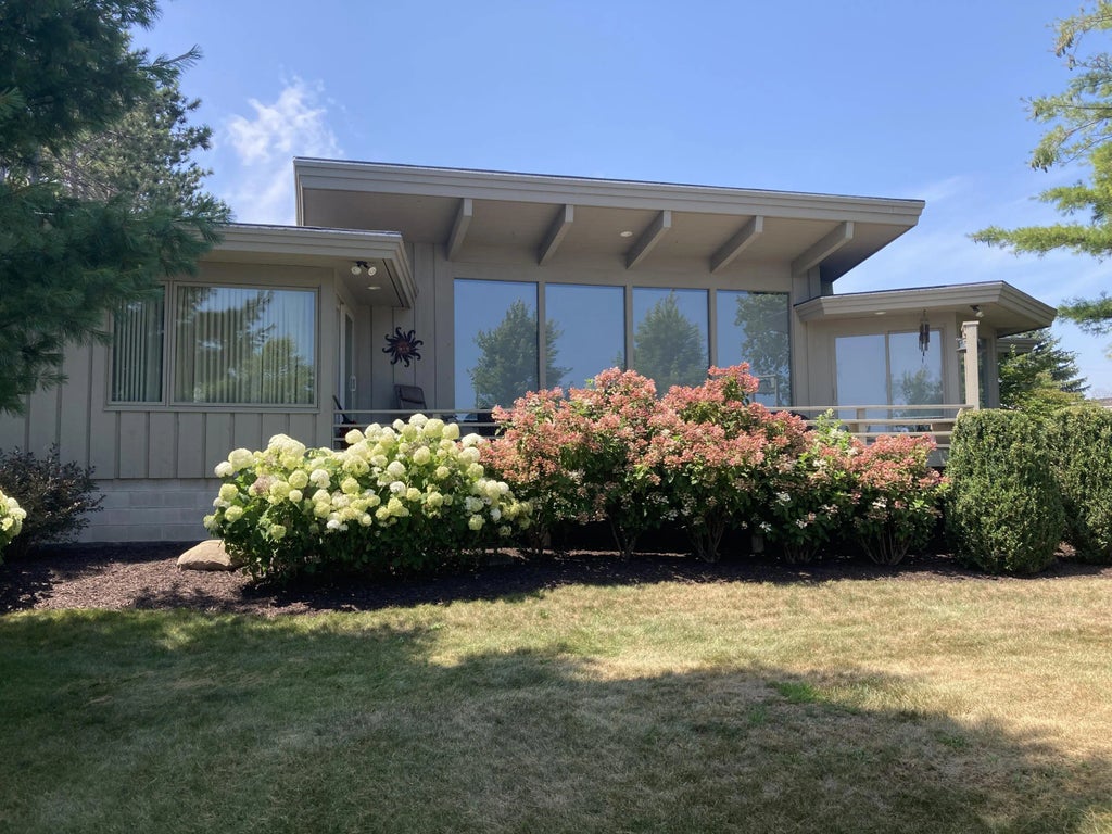 7064 Sauk Trail Beach Rd, Belgium