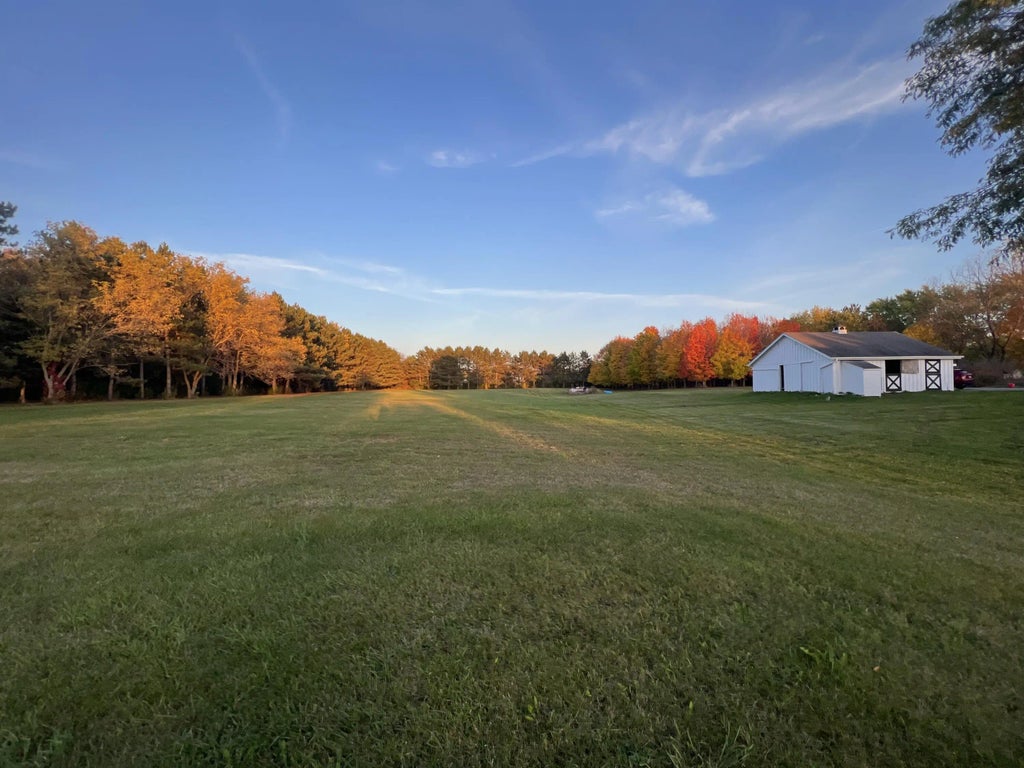 W287n9030 Center Oak Rd, Merton