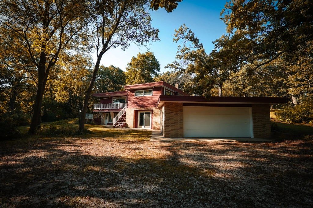 29222 Durand Ave, Burlington