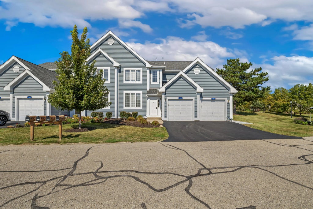 1076 Lakeland Way 955, Geneva