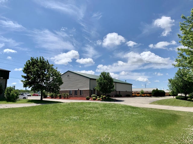 1812 Hobbs Dr, Delavan