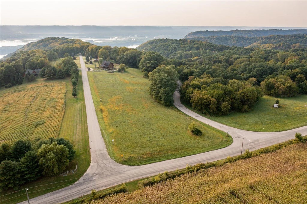 Desoto Bluffs Dr, Freeman