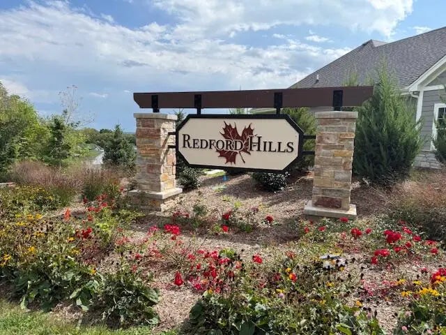 N54w25371 Crescent Hill Dr, Sussex