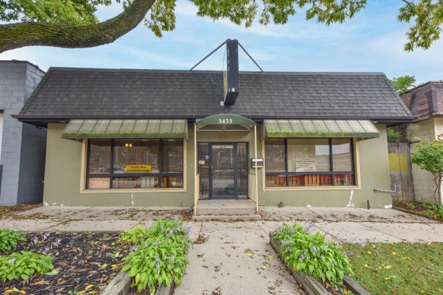 3433 N 35th St, Milwaukee