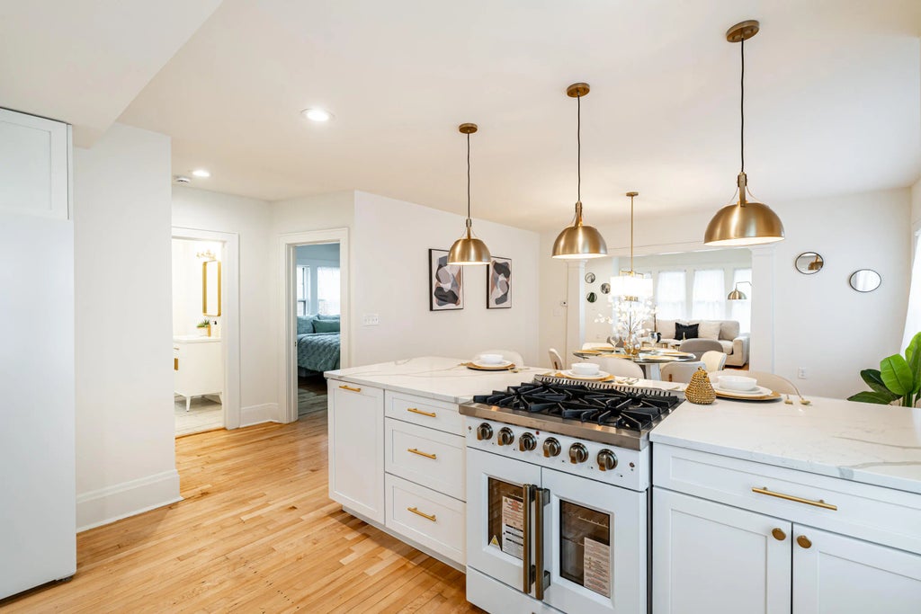 2149 N 60th St, Wauwatosa