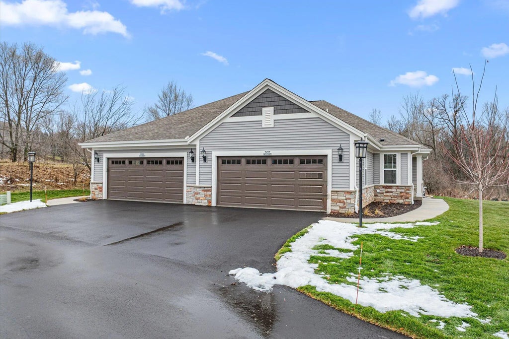 W204n17695 Laurel Pl 702, Jackson