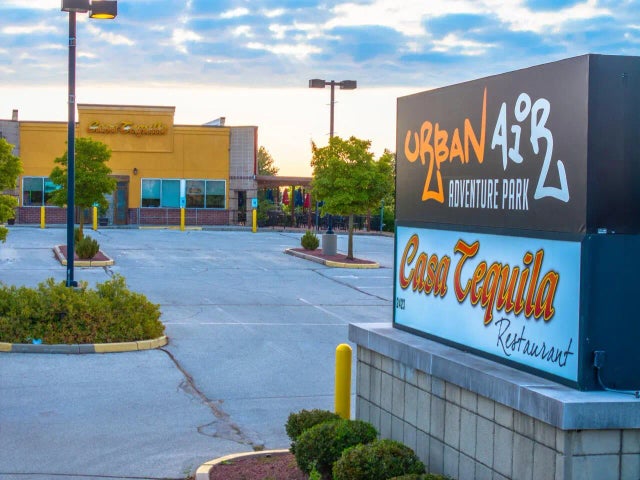 2423 Kossow Rd, Waukesha