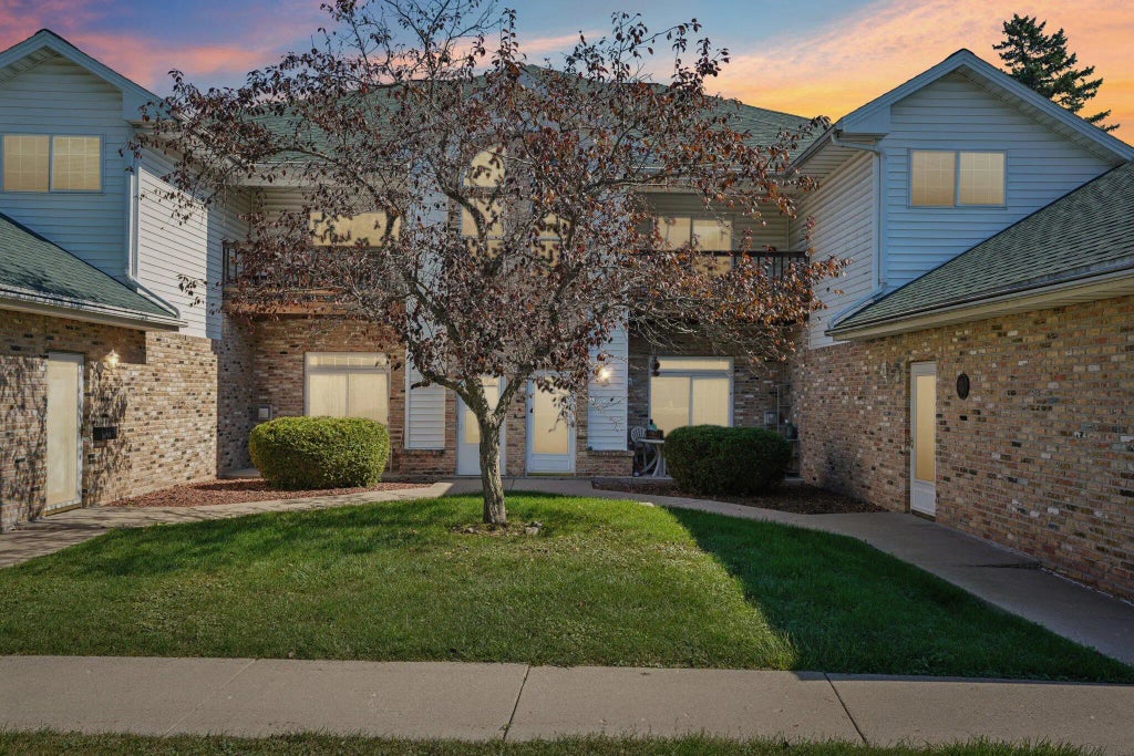 4300 W Grange Ave Unit 8, Greenfield