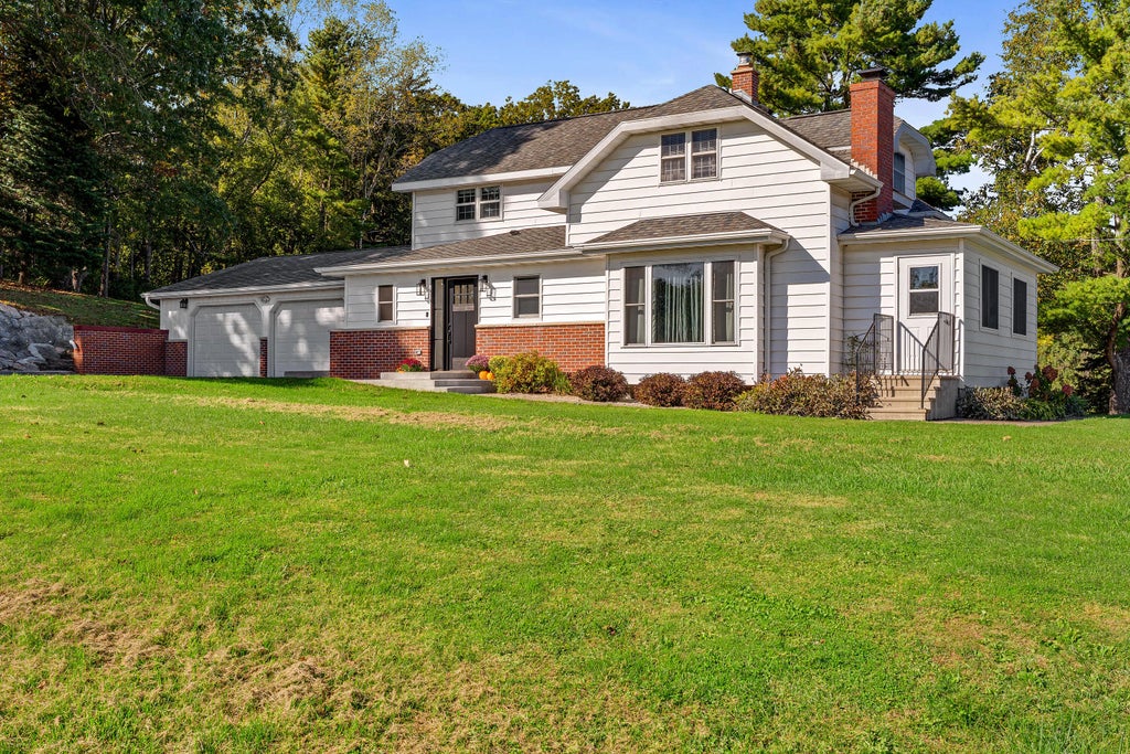 W808 State Road 33 -, Washington