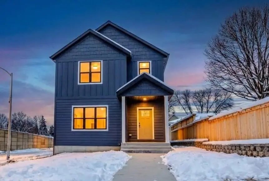 1800 E Hillcrest Ave, Milwaukee