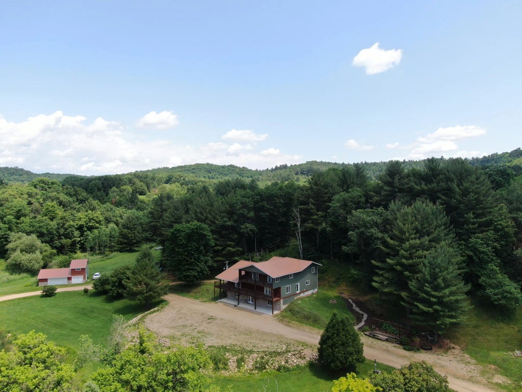 26350 Drake Ln, Henrietta