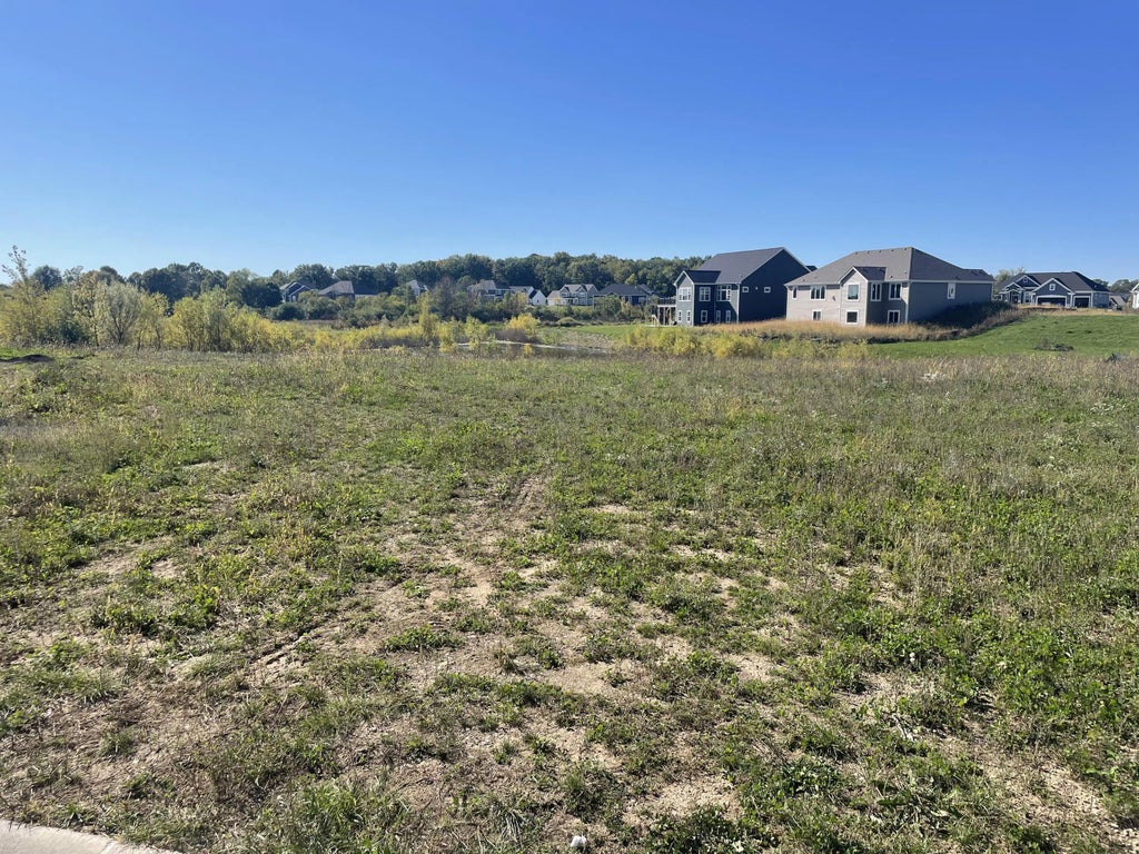 W220n4551 Timber Dr Lt167, Pewaukee