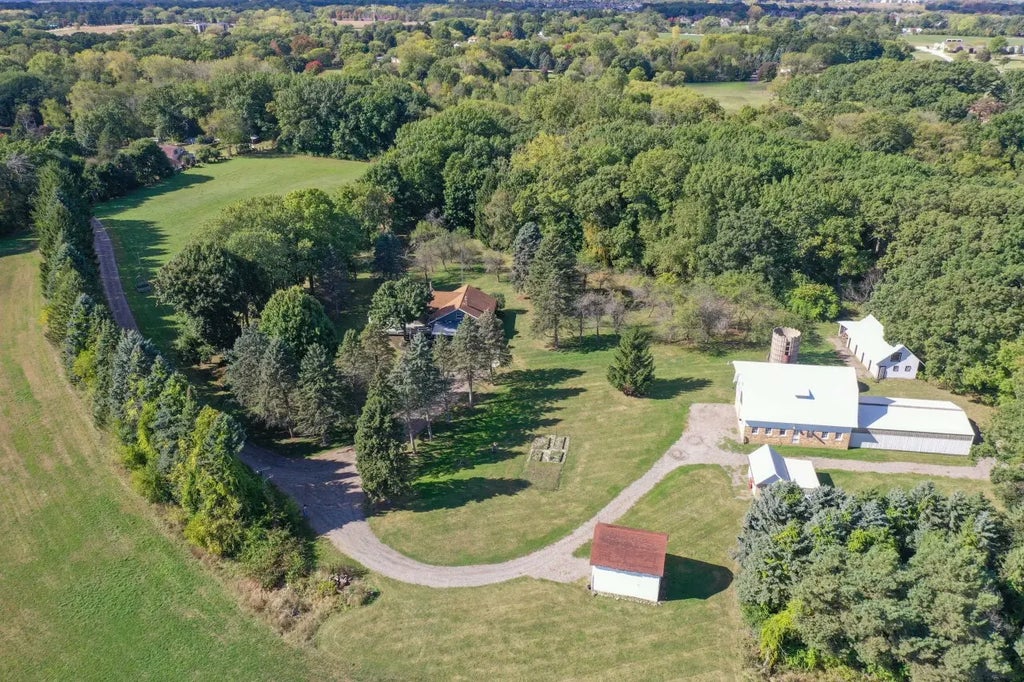 9501 29th Ave, Pleasant Prairie