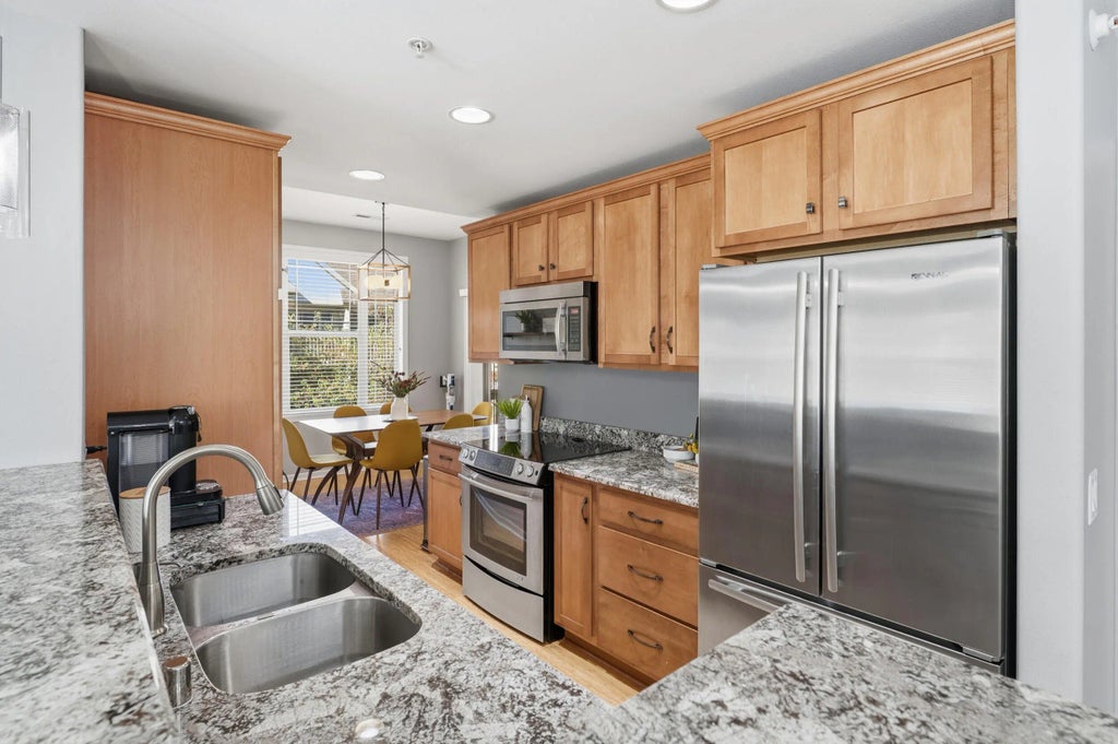 8685 S Deerwood Ln, Franklin