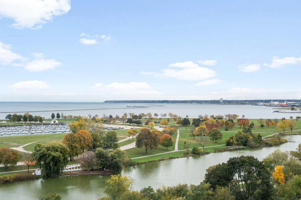 1610 N Prospect Ave N 903, Milwaukee