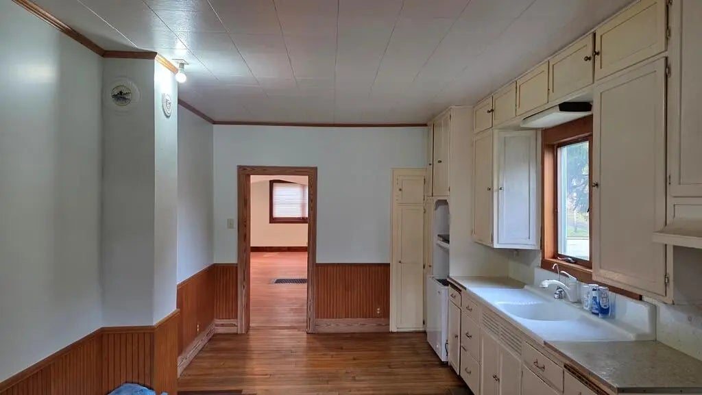 775 Westview St, Cleveland