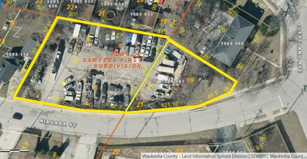 918 Niagara St, Waukesha