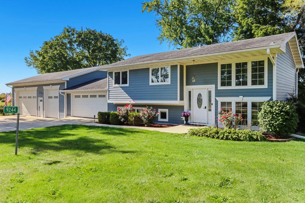 9244 391st Ave, Randall