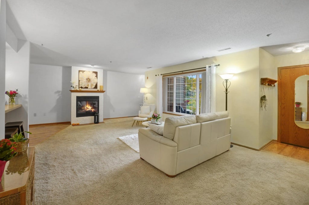 2255 S Calhoun Rd, New Berlin