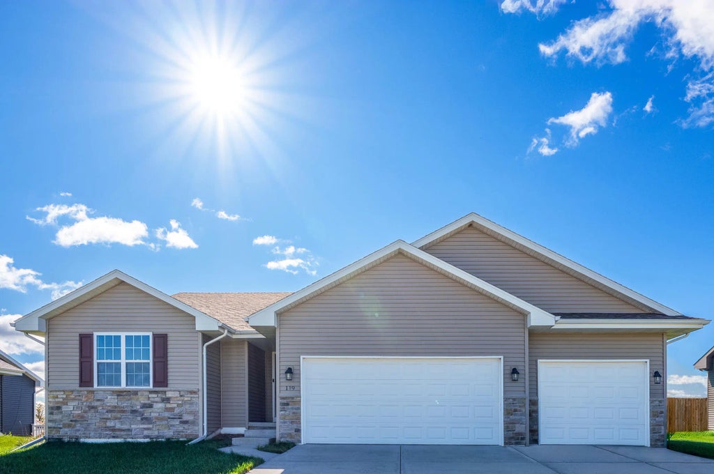 119 E Gailen Ln, Milton