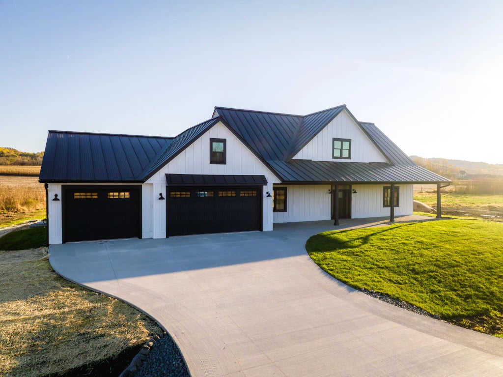 W4051 Twin Creeks Rd, Barrett