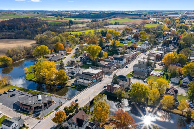 101 N Milwaukee St, Theresa