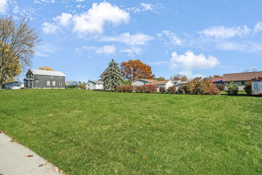 Lt1 Milwaukee St, Lomira