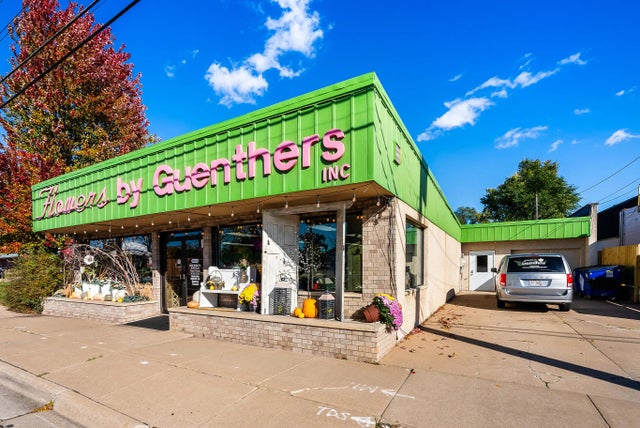 310 Sand Lake Rd, Onalaska