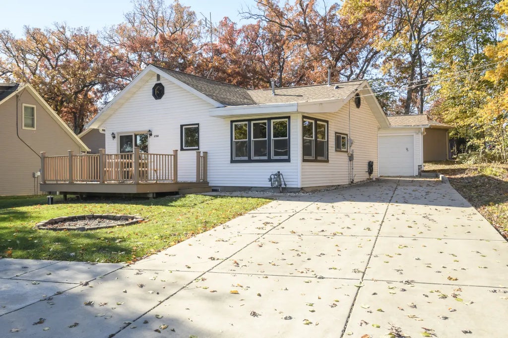 6506 Riverside Rd, Waterford