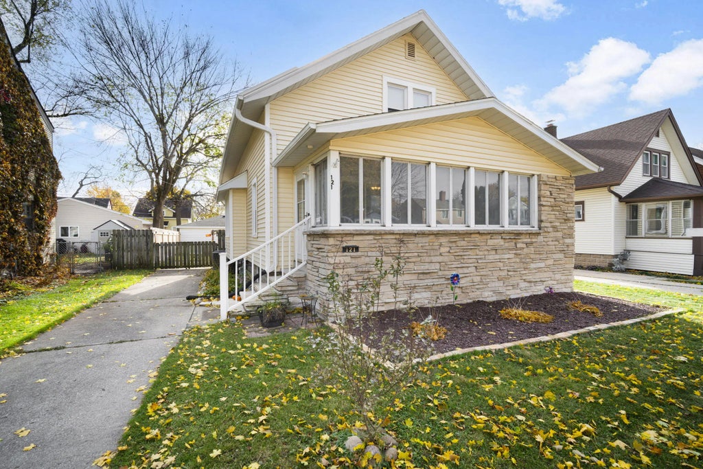 121 Frame Ave, Waukesha