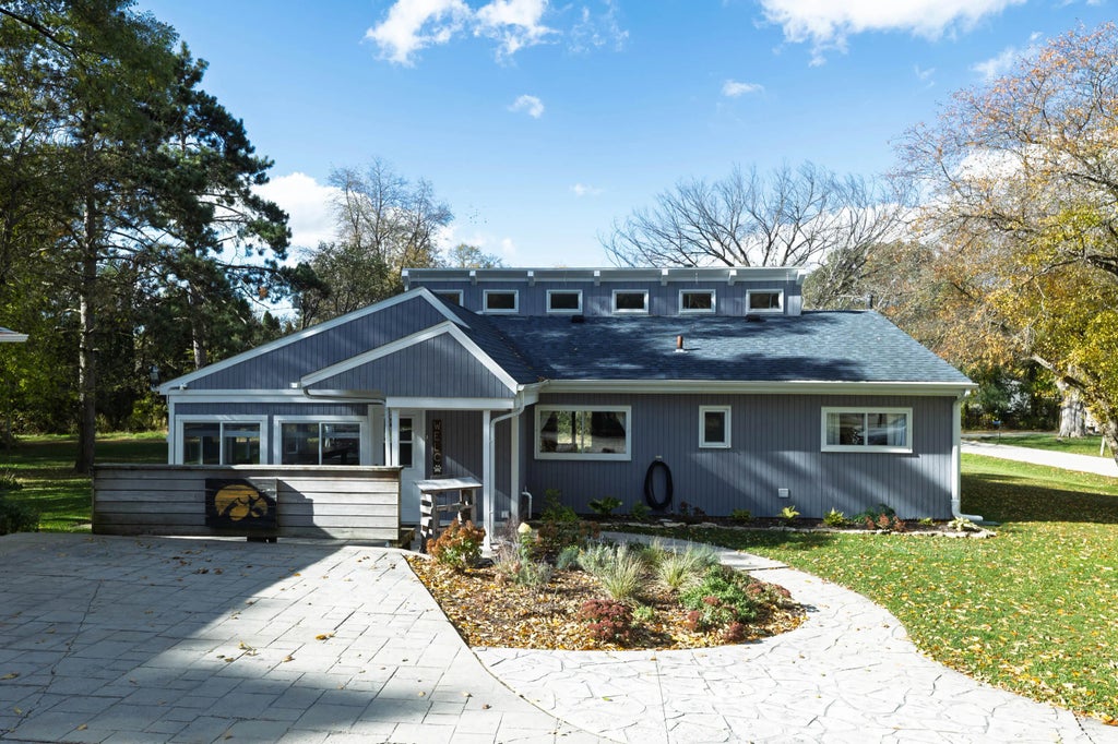 W7555 Ethelyn Dr, Richmond