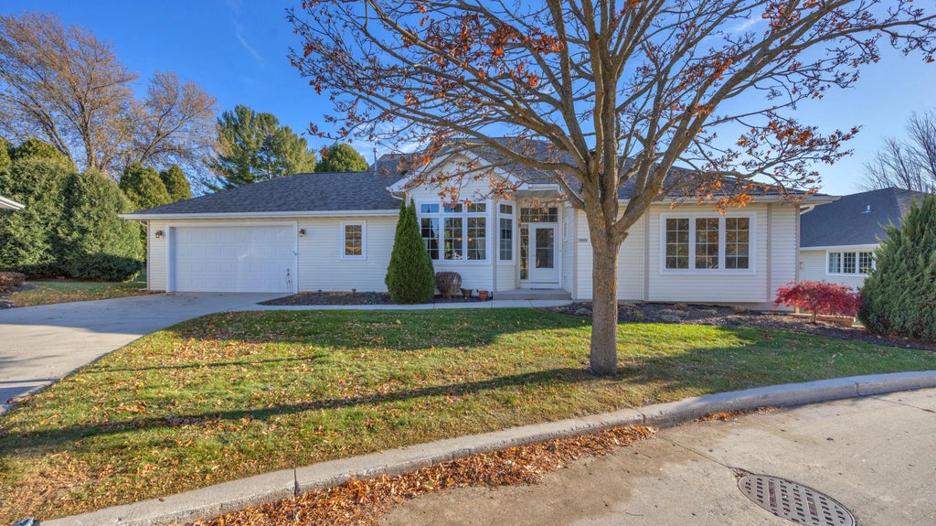 1649 Butternut Highlands -, Sheboygan