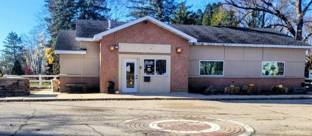 42 S Walworth St, Darien