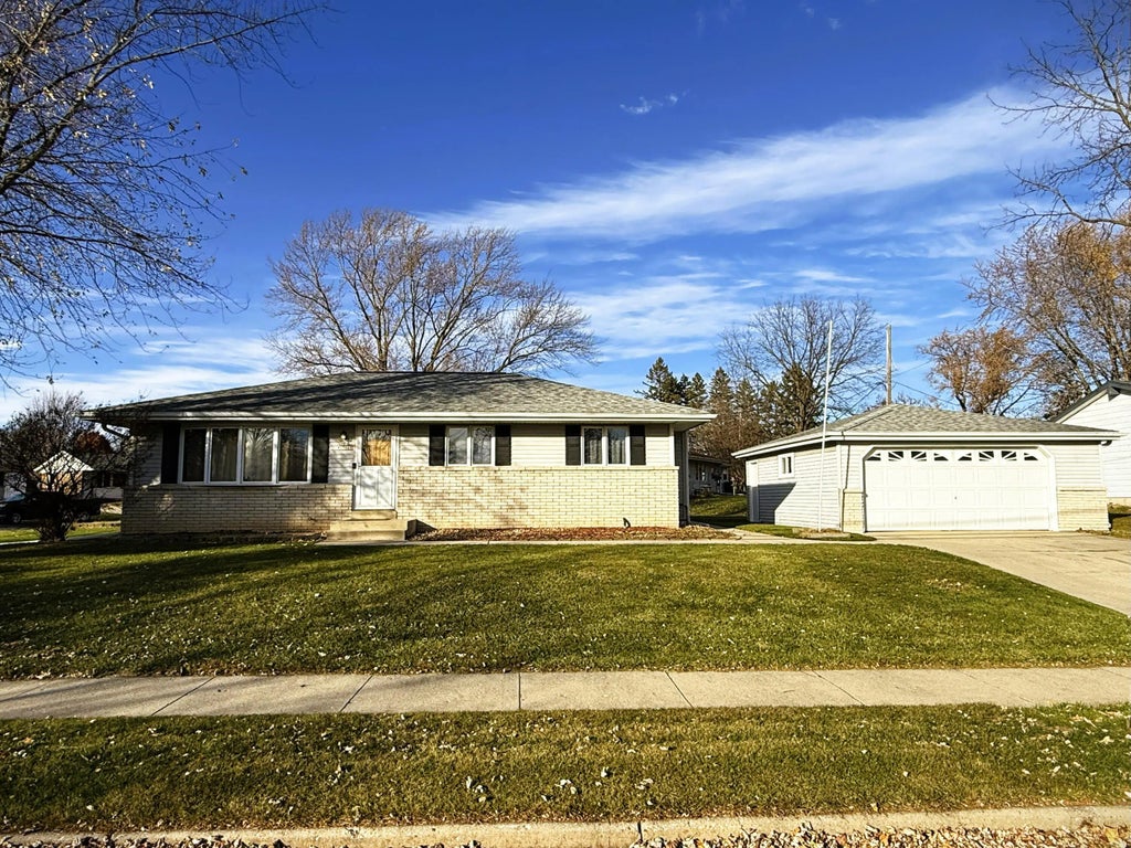 N88w17868 N Christman Rd, Menomonee Falls
