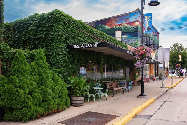 205 Main St, Onalaska