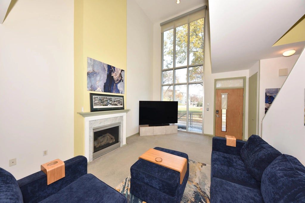 1923 N Pierce St, Milwaukee