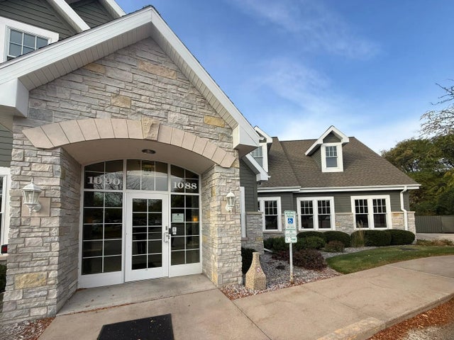 1088 S Main St, Fond Du Lac