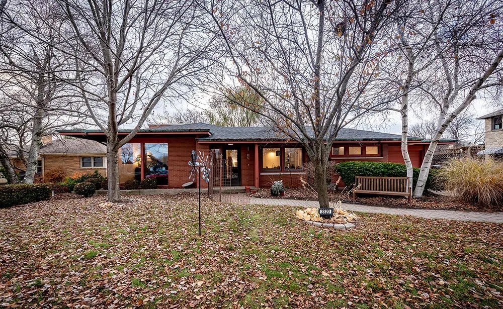 2320 N Main St, Racine