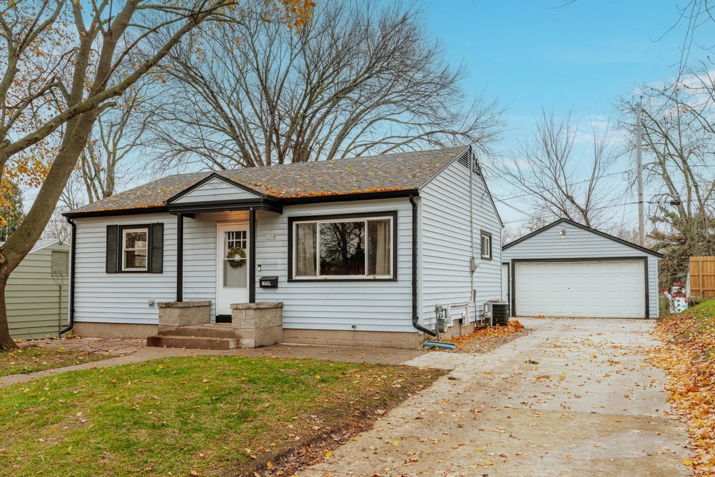 1116 Josephine St, Waukesha
