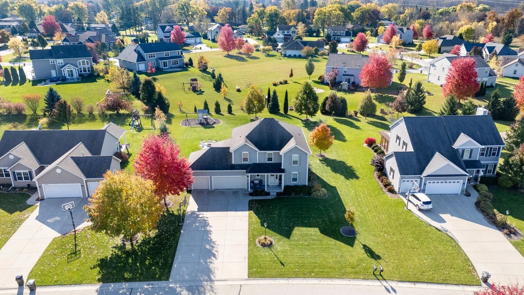 N42w22833 Beacon Ct, Pewaukee