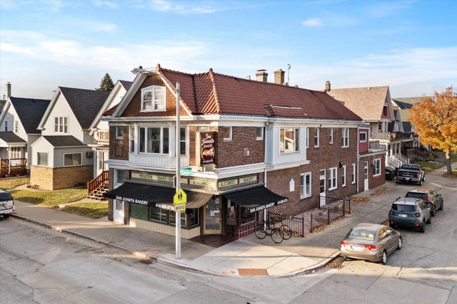 2800 W Lincoln Ave 2802, Milwaukee