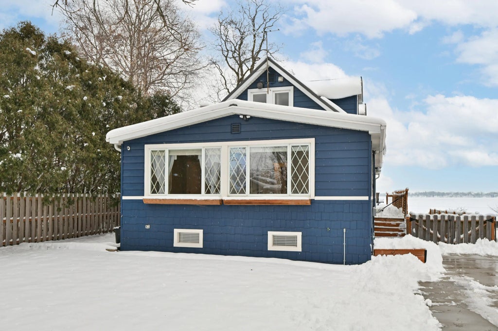 2201 Lakeshore Dr, Dover