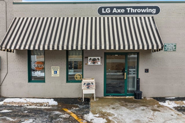 253 Center St, Lake Geneva