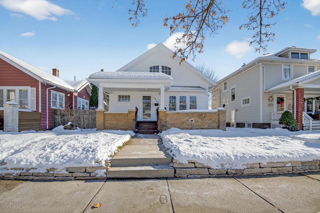 1315 Arthur Ave, Racine