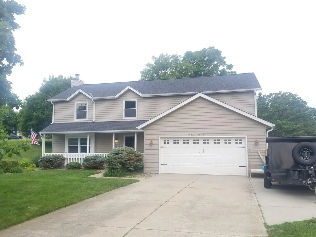 W327s8037 Memory Ln, Mukwonago