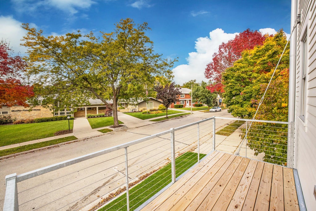 N52w6296 Mill St, Cedarburg