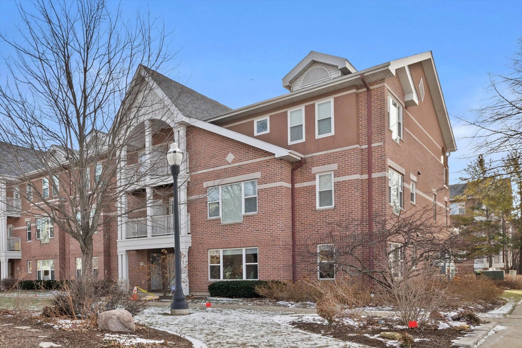 433 55th St A, Kenosha