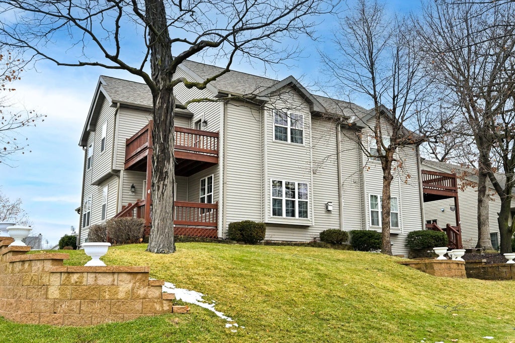 5092 S 58th St 2, Greenfield