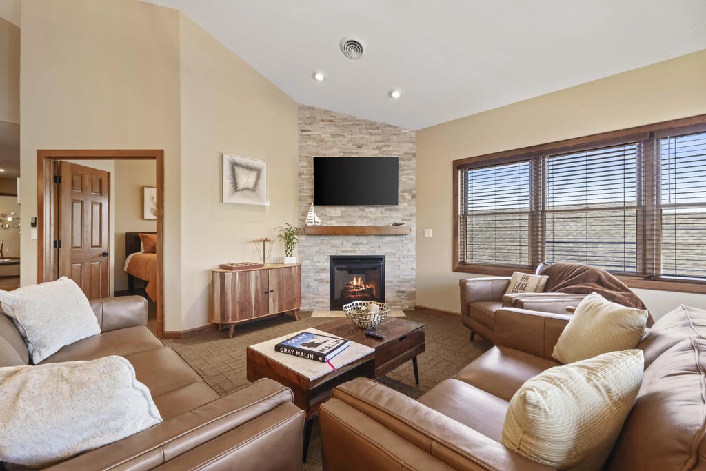 514a S Pier Dr 1, Sheboygan